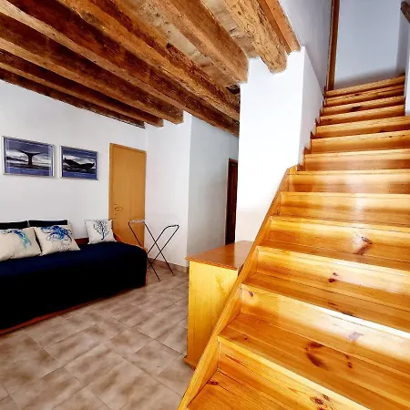 Old Dolphin House By The Apartament Piran