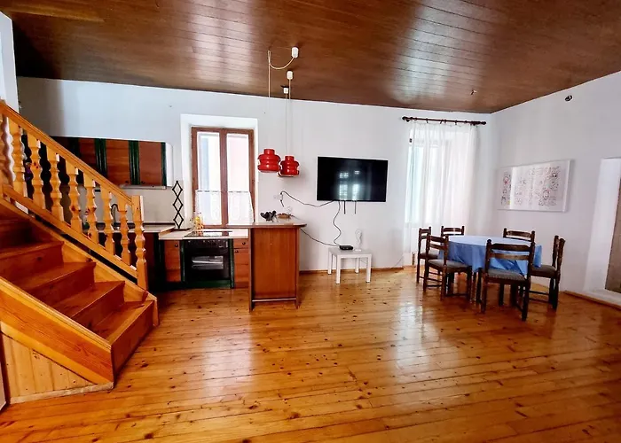 Apartman Old Dolphin House By The *